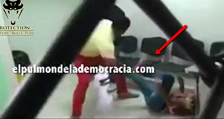 feet-knife-2